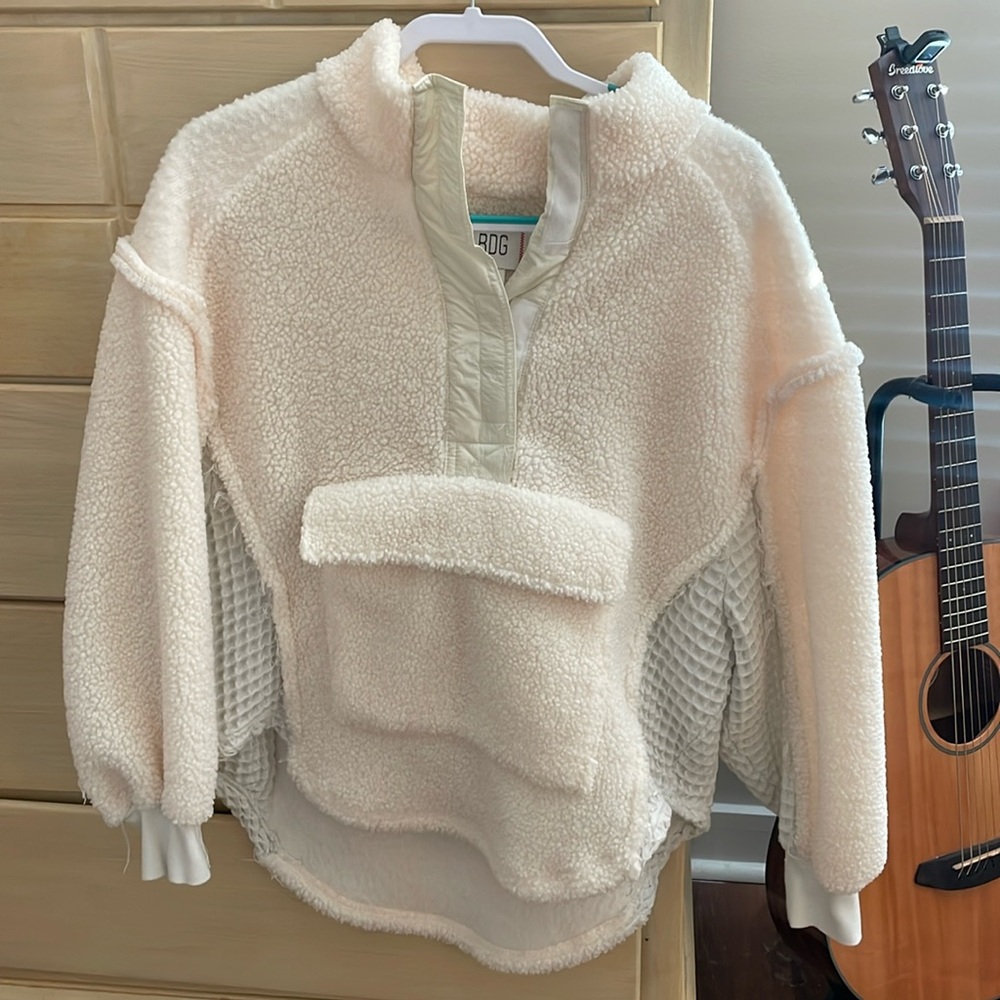 BDG Urban Outfitters teddy jacket white size small